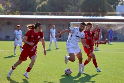 Karşıyaka, Ayvalık deplasmanından beraberlikle döndü