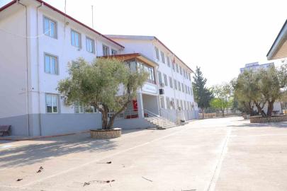 Katliamın yaşandığı Ayser Çalık Ortaokulu 23 Nisan’da sessiz