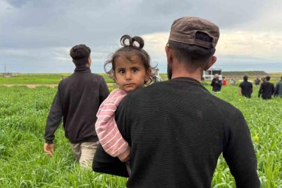 Kayıp kız çocuğu ile ilgili sevindirici haber: Evlerinin 3 kilometre uzağında uyurken bulundu