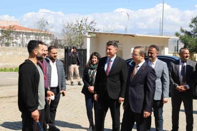 Kaymakam Baycar, öğrencilerle geleceği konuştu