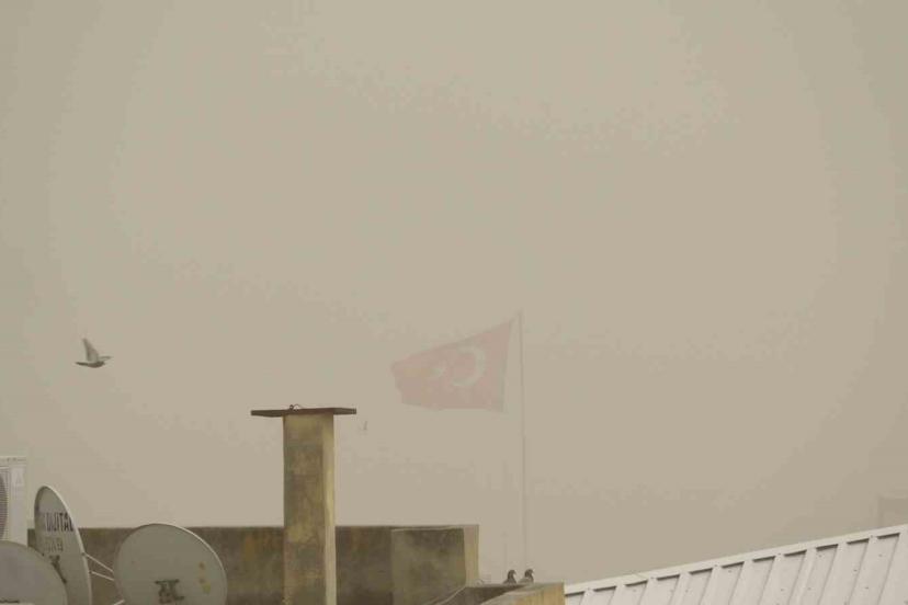 Kilis’te toz taşınımı hayatı olumsuz etkiliyor