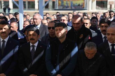 Kırşehir’de boğazına çilek kaçan 2,5 yaşındaki çocuk hayatını kaybetti