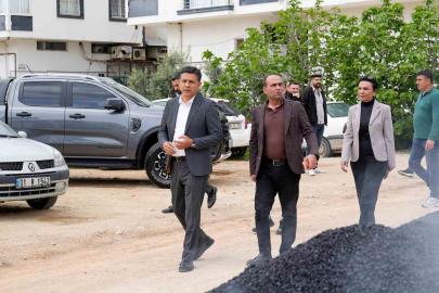 Kozan’da alt yapısı tamamlanan sokaklar asfaltlanıyor