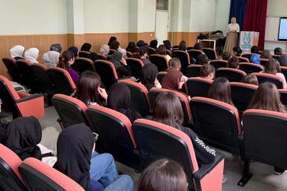 Kütahya Akşemsettin Kız AİHL’de motivasyon programı