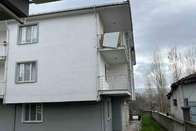 Kütahya’da balkondan düşen Alzaymır hastası hayatını kaybetti