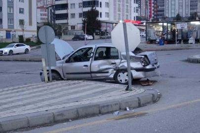 Malatya’da iki araç çarpıştı: 4 yaralı
