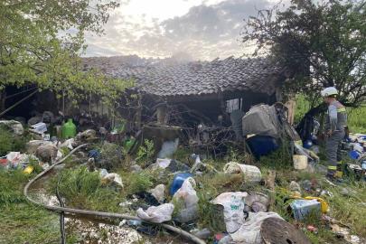 Manisa’da ev yangını: 1 kişi hayatını kaybetti