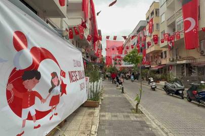 Marmaris’te 105 Sokak’ta bayram coşkusu büyüdü