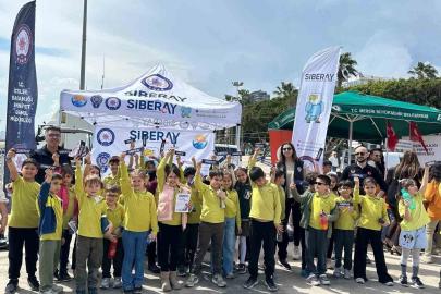 Mersin’de SİBERAY ile binlerce kişiye güvenli internet eğitimi