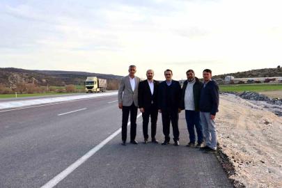 Milletvekili Dönmez, Seyitgazi yolunda incelemeler yaptı