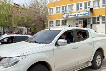 Müdür yardımcısına bıçakla saldırı iddiası