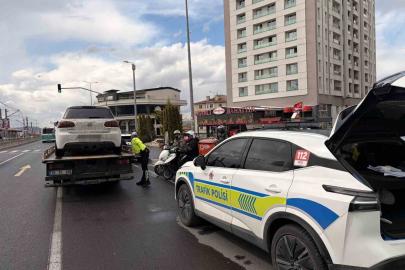 Mürekkep balığı egzozlu araç sürücüsüne ceza