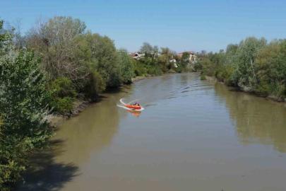 Nehre düşen çocuk için arama çalışmaları 6 gündür sürüyor