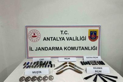 Okul çevrelerinde tehlikeli satışa jandarma müdahalesi