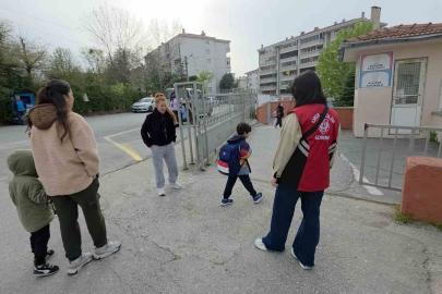 Okul önlerinde sıkı denetim
