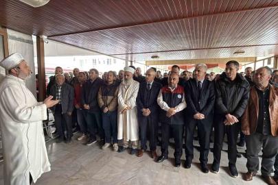 Okul saldırısında hayatını kaybedenler için gıyabi cenaze namazı kılındı