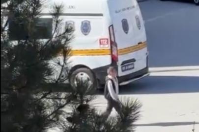 Okul tuvaletinde silah ve tehdit notu bulundu