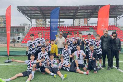 Okullar futbolda Türkan Altun Anadolu Lisesi şampiyon oldu