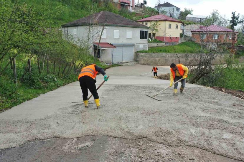 Ordu’nun kırsalında beton yol çalışmaları devam ediyor