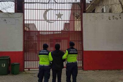 Otoyol uygulamasında firari hükümlü yakayı ele verdi