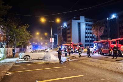 Park halindeki araçta yangın