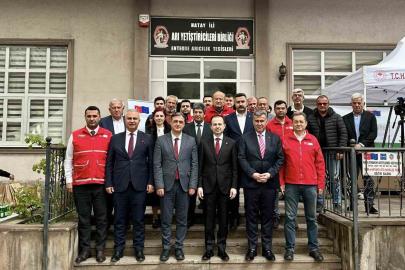 Payas’ta arıcılara malzeme desteği sağlandı