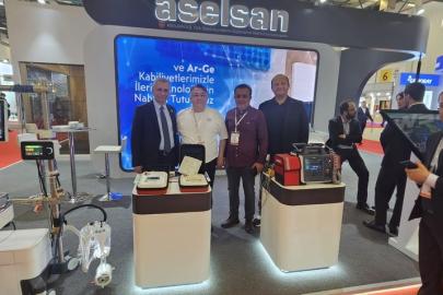 Rektör Özölçer, Türkiye’nin en büyük sağlık fuarına katıldı