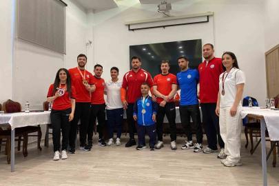 Rıza Kayaalp: "Aktif güreş yapmayan Taha Akgül rekoru kırmaya daha yakın"