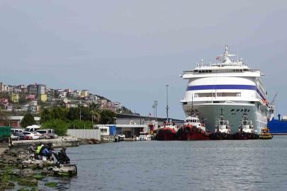Rus turistler aylar sonra kruvaziyer ile Samsun’da