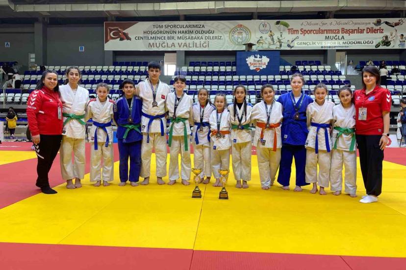 Salihlili judoculardan uluslararası başarı