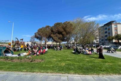 Samsun’da sıcak hava etkisi: Sahil ve parklar dolup taştı