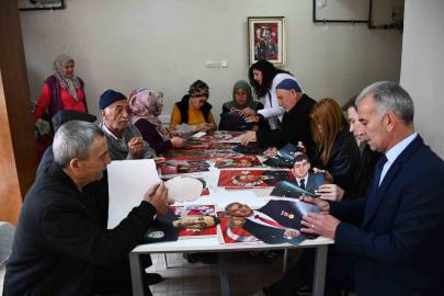 Şehit evlatlarını, eşlerinin hatıralarını 3 boyutlu rölyeflerde yaşatıyorlar