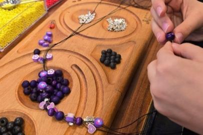 Şehzadeler’de minik eller takı tasarlayacak