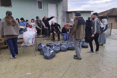 ’Sessiz’ mahalleye 3 kamyonluk yardım