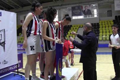 Siirt’te okul sporları 3x3 basketbol heyecanı tamamlandı