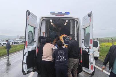 Siirt’te otomobil ile kamyonet çarpıştı: 2 ölü, 3 ağır yaralı