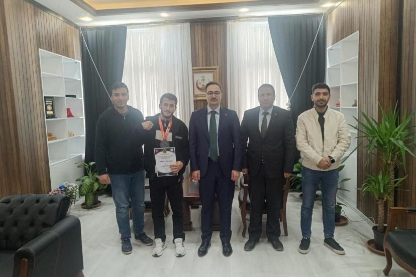 Sincikli sporcu Türkiye ikincisi oldu