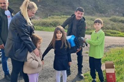 Sinop’ta minik öğrenciden yaralı güvercine şefkat eli
