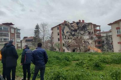 Site için riskli yapı kararı: Dönüşüm süreci başladı