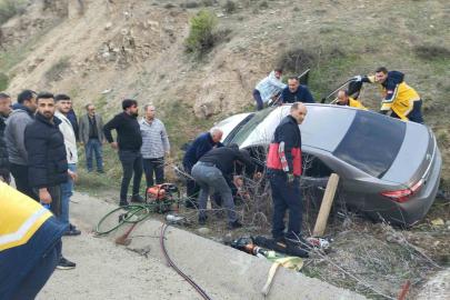 Sivas’ın Suşehri ilçesinde trafik kazası,  3 yaralı