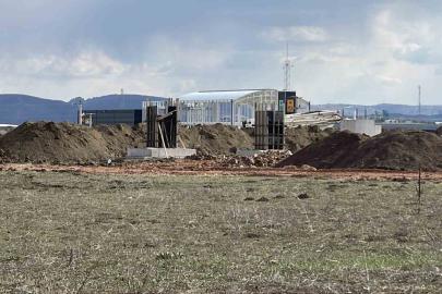 Sivas’ta beton kalıbına düşen genç işçi hayatını kaybetti