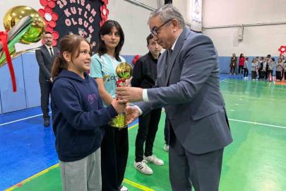 Şuhut’ta 23 Nisan coşkuyla kutlandı