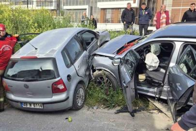 Susurluk’ta çift taraflı trafik kazası: 4 kişi yaralandı