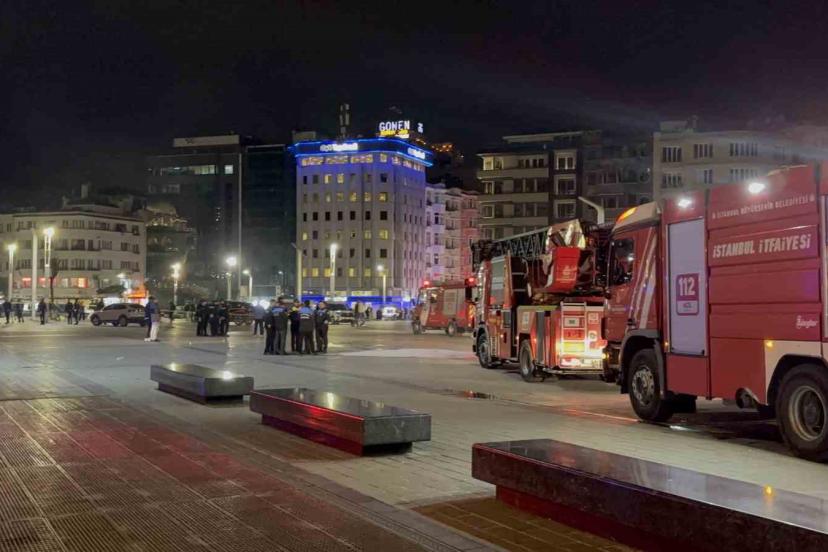 Taksim Metro İstasyonu’nunda yangın paniği