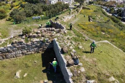 Tarihi surlarda kapsamlı temizlik çalışması