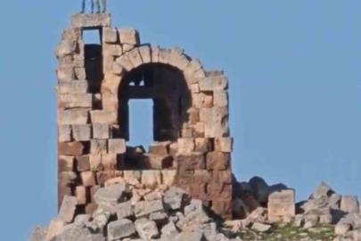 Tarihi yapıda tepki çeken halay