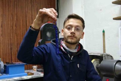 Tespih meraklısı genç hobisini ustalığa dönüştürdü