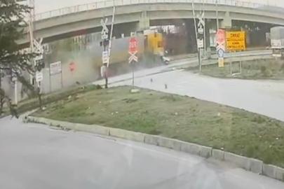 Tır otomobile çarptı: 1 ölü