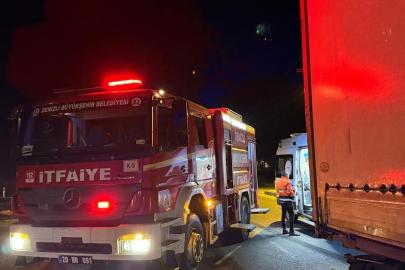 Tıra yandan çarpan otomobilde 1 kişi öldü, 1 kişi ağır yaralandı