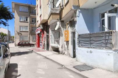 Toprağa gömülü bulunan kafatası ve kemiklerin 15 yıldır kayıp olan kardeşine ait olduğunu iddia etti